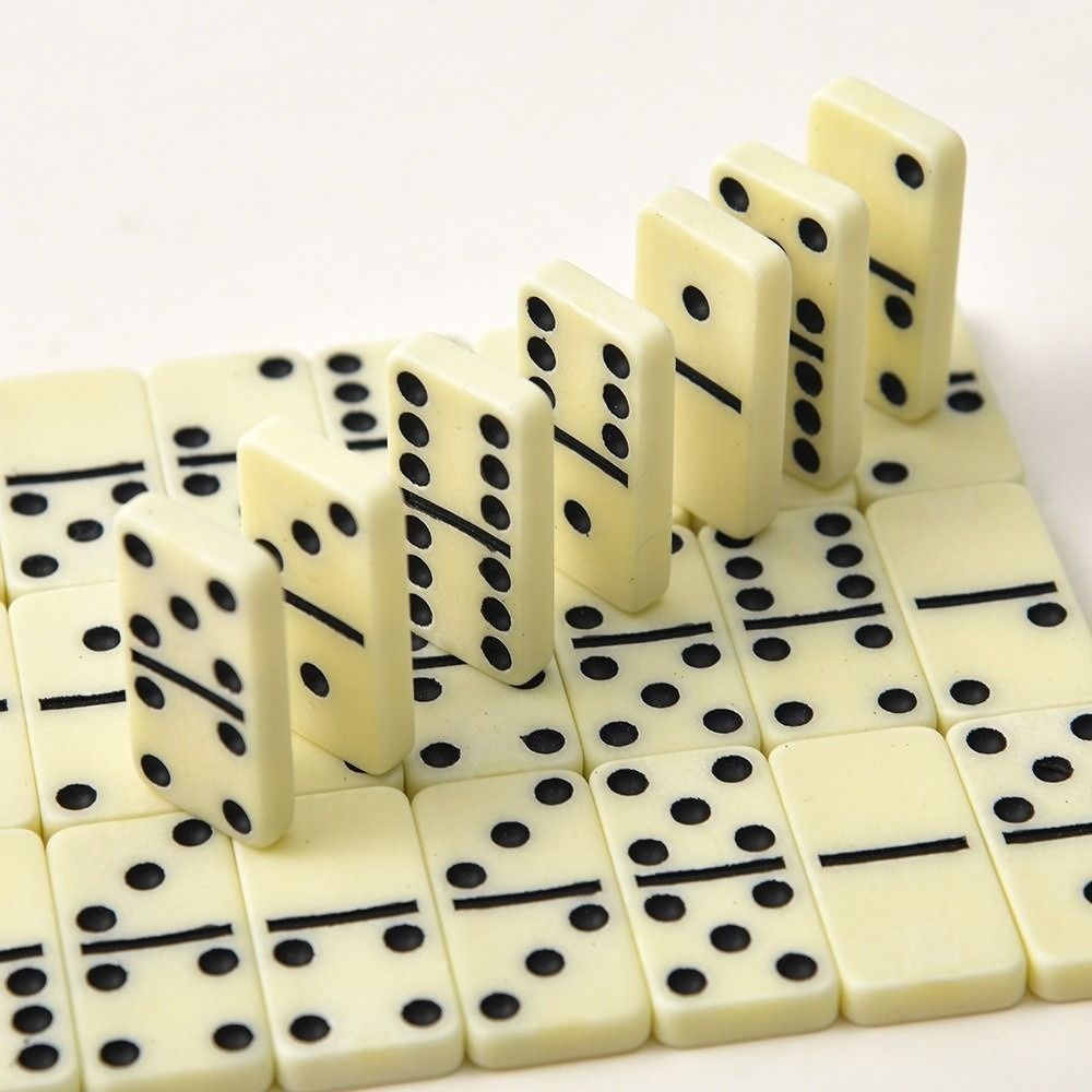 Jeu de dominos double six 28 p - Board Game Master avis et prix