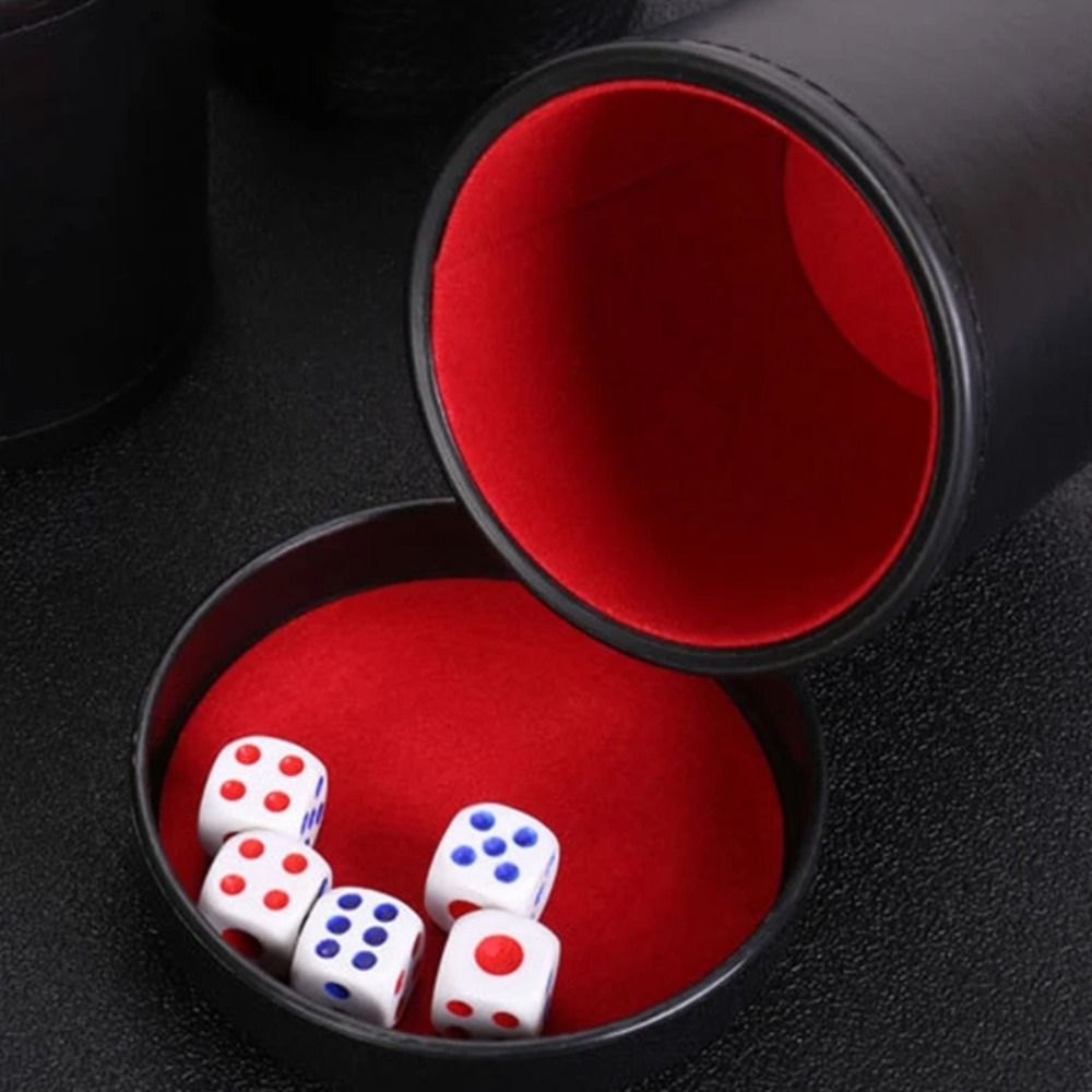 Tasse à dés en cuir avec couve - Board Game Yahtzee avis et prix